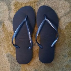 Havaianas thong flip flops sandals